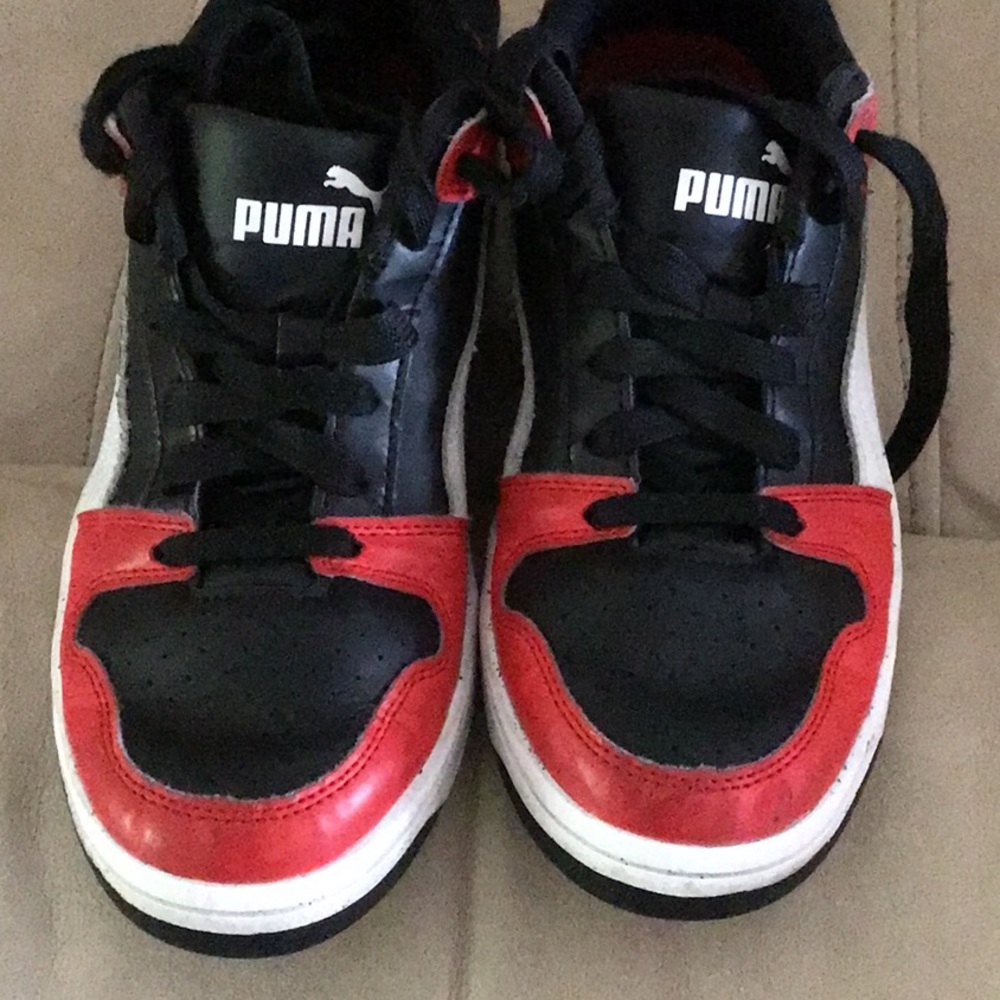 Puma Shoes size 7.5
